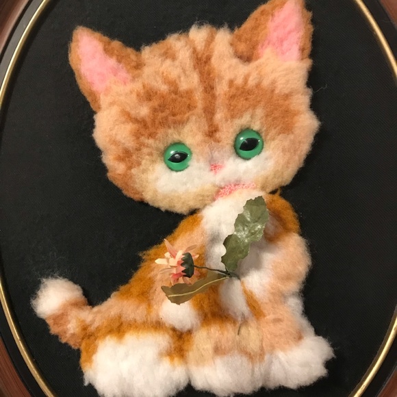 Vintage Kitten wall hanging handmade felted artwork orange tabby cat oval frame - Picture 2 of 7